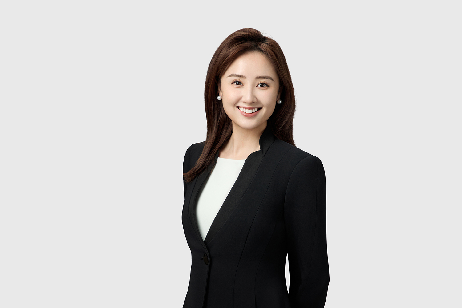 Headshot Cecelia Li