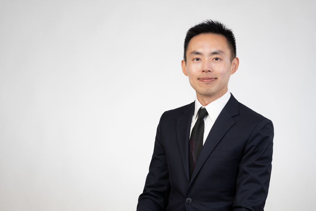 Headshot Dennis Li