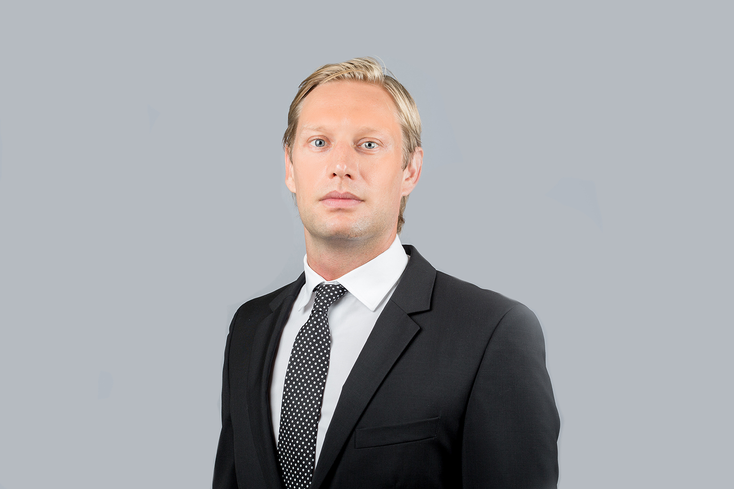 Headshot of Oliver Richardson