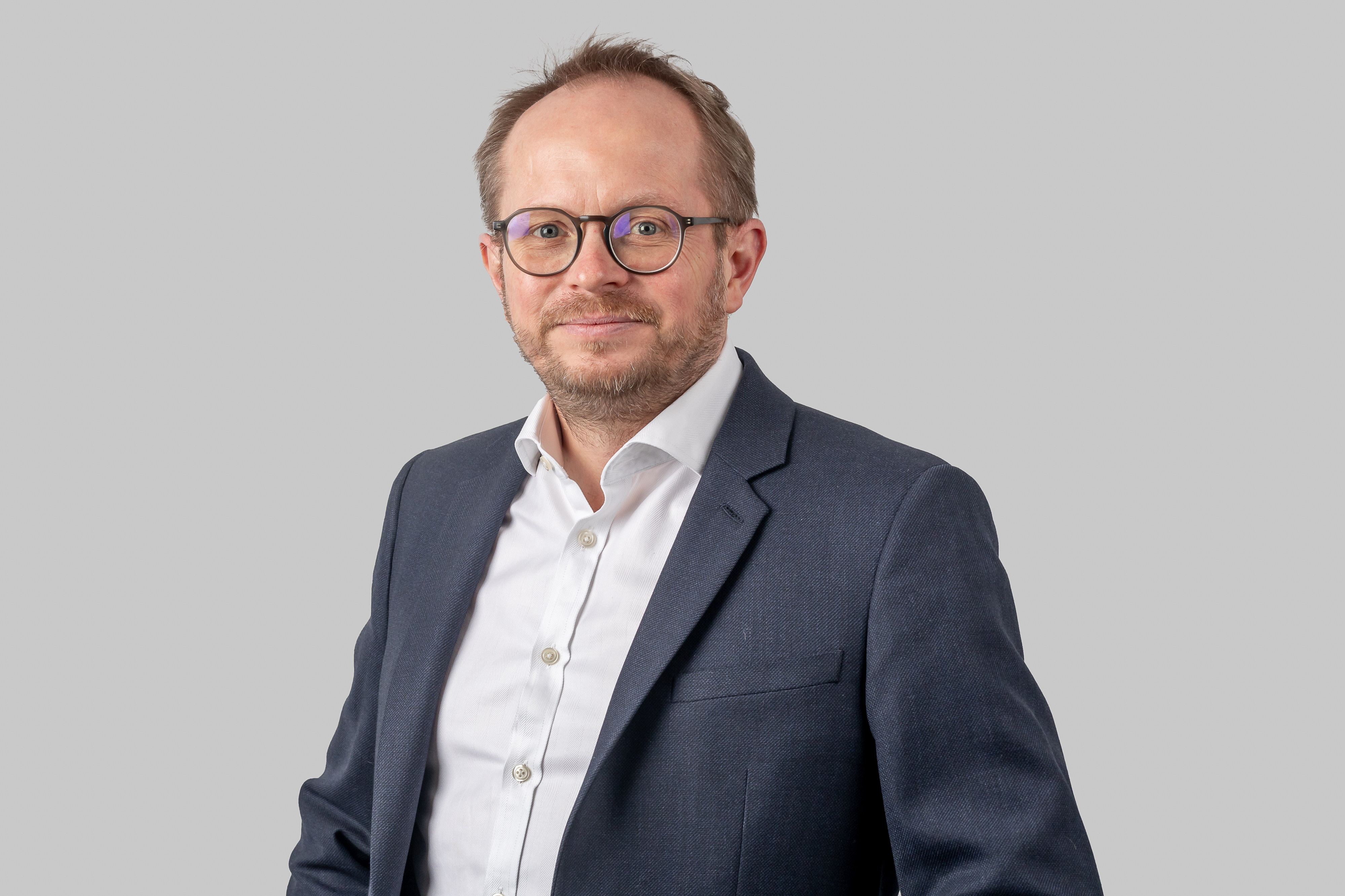 Headshot of Matthew Shaxson